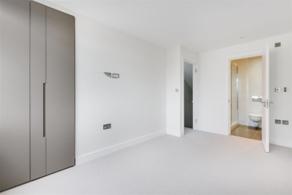 Piso en Londres, Reino Unido, 116 m² - imagen 1