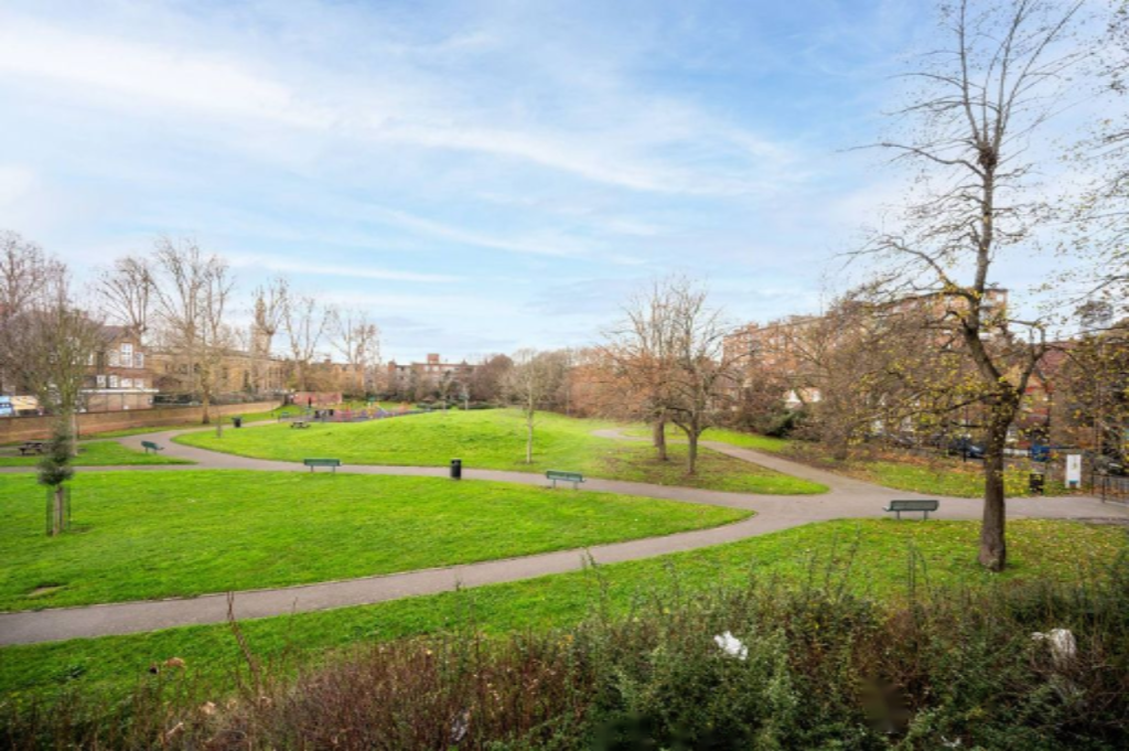 Piso en Londres, Reino Unido, 64 m² - imagen 1