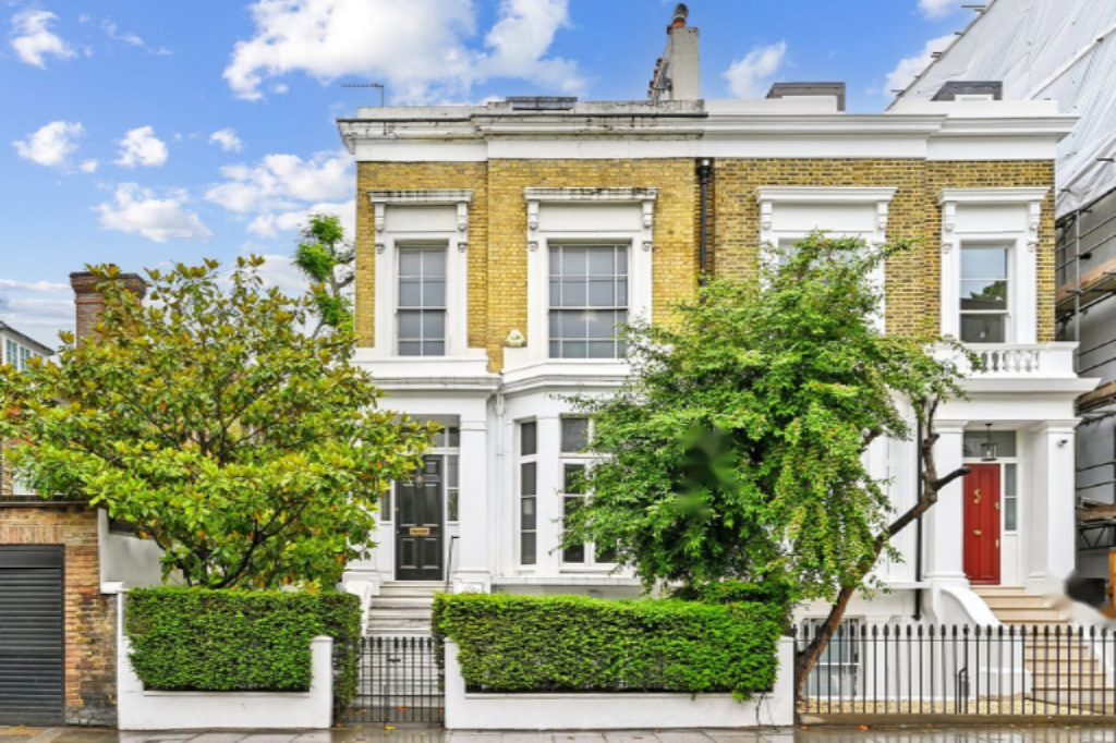 Flat in London, United Kingdom, 57 m² - picture 1