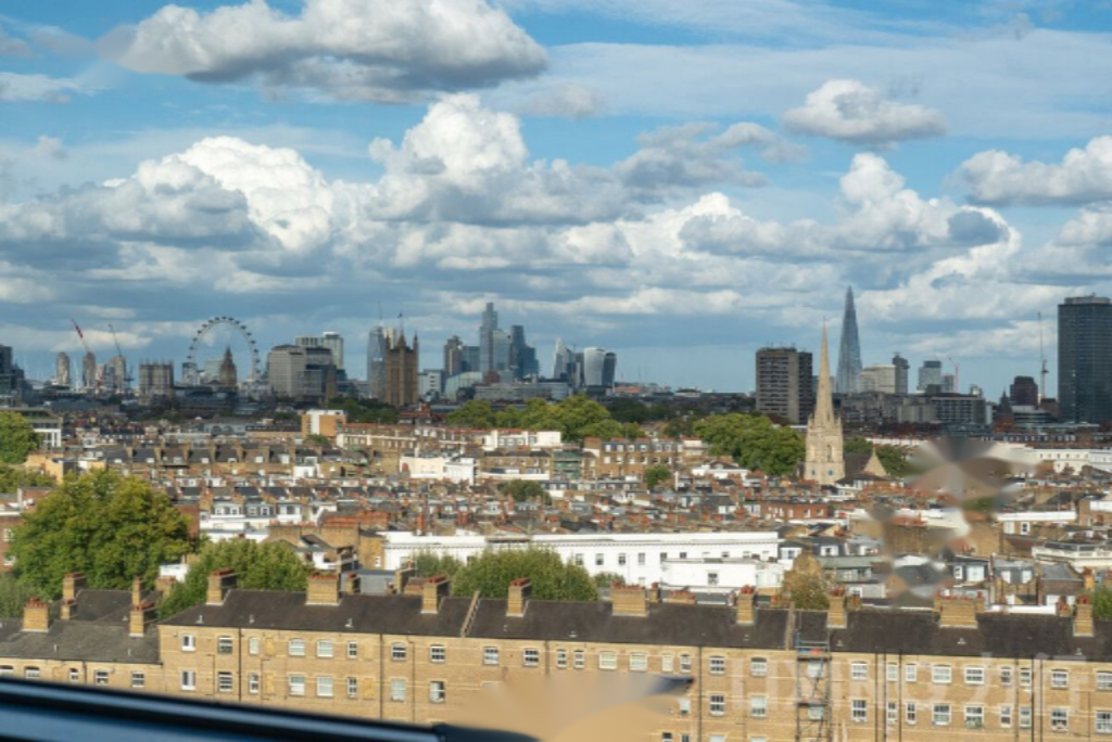 Piso en Londres, Reino Unido, 161 m² - imagen 1