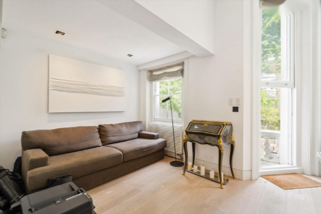 Piso en Londres, Reino Unido, 157 m² - imagen 1