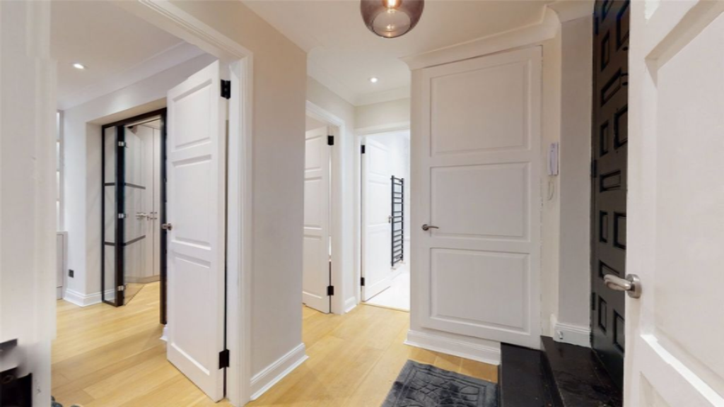 Wohnung in London, Großbritannien, 149 m² - Foto 1