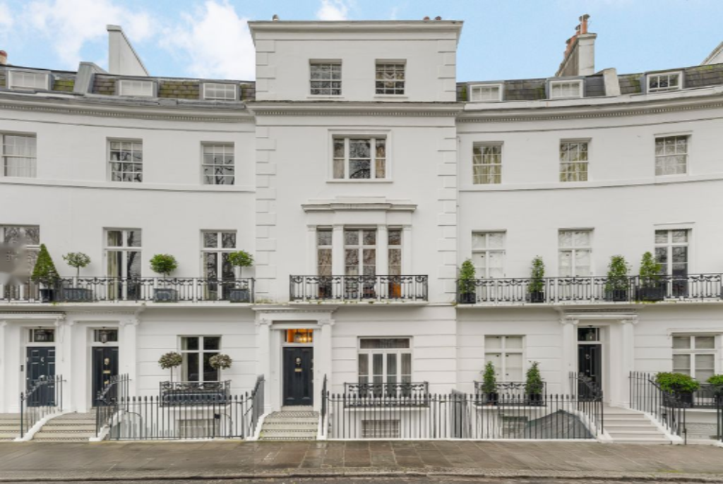 Piso en Londres, Reino Unido, 383 m² - imagen 1