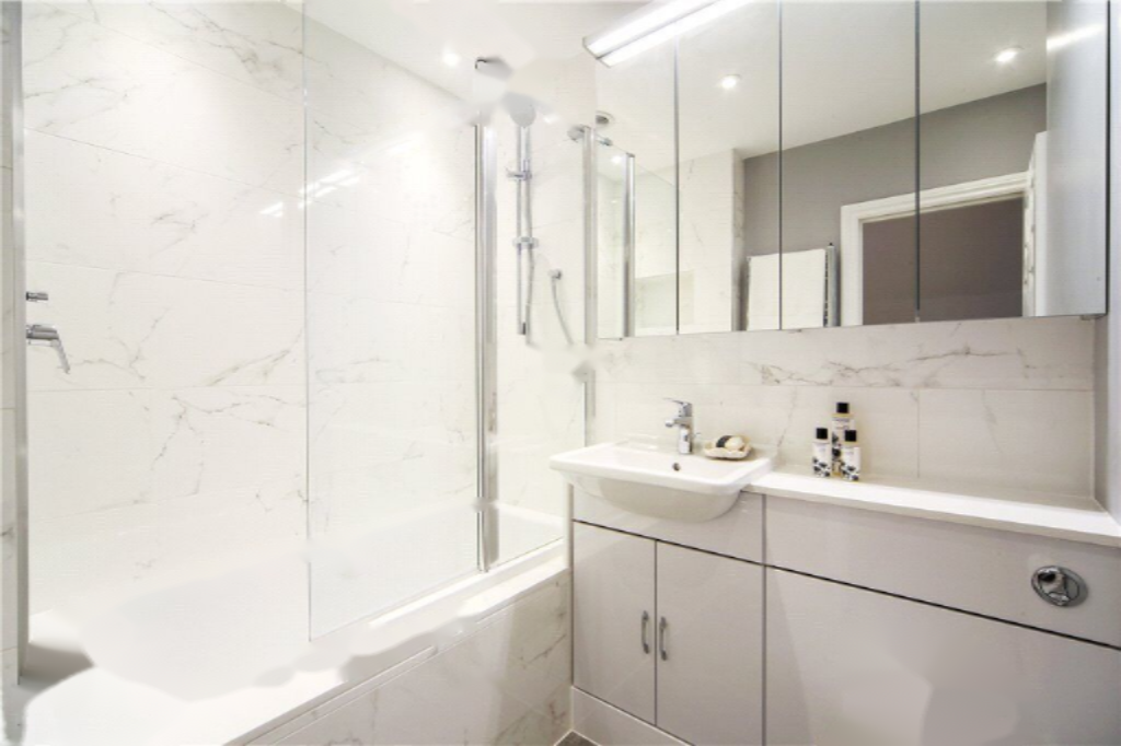 Wohnung in London, Großbritannien, 99 m² - Foto 1