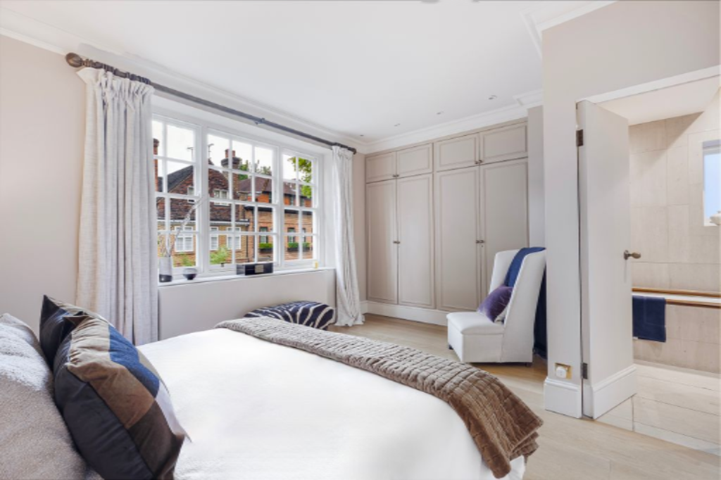 Appartement à Londres, Royaume-Uni, 375 m² - image 1