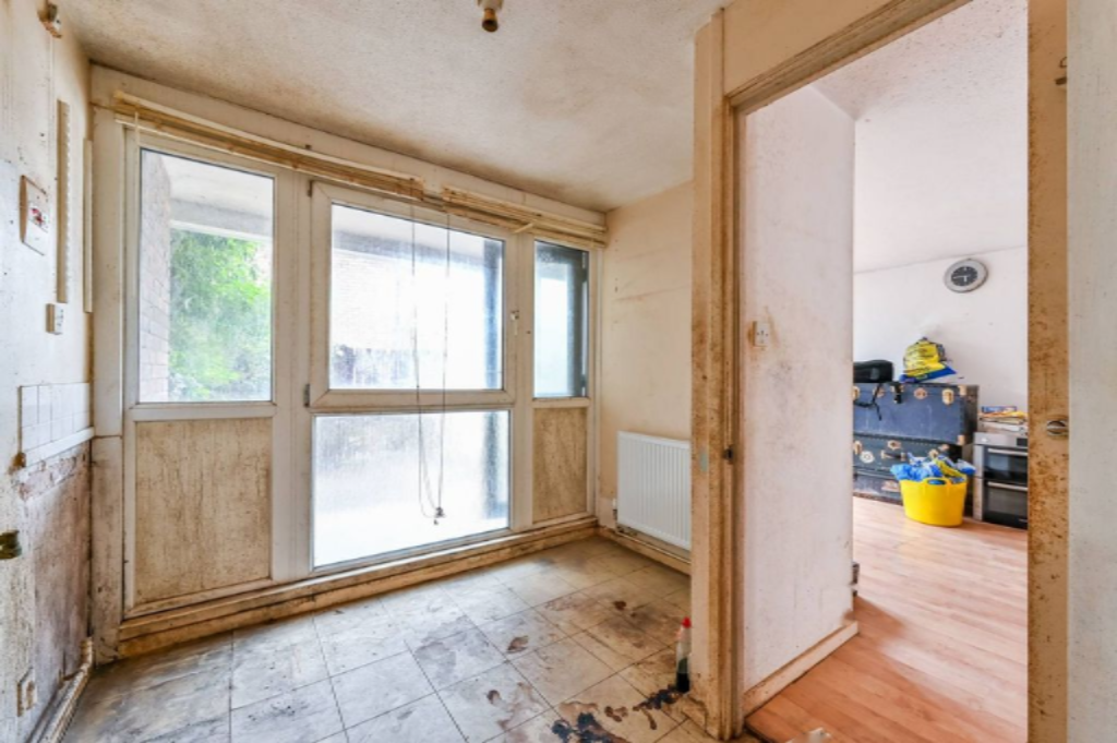 Flat in London, United Kingdom, 49 m² - picture 1