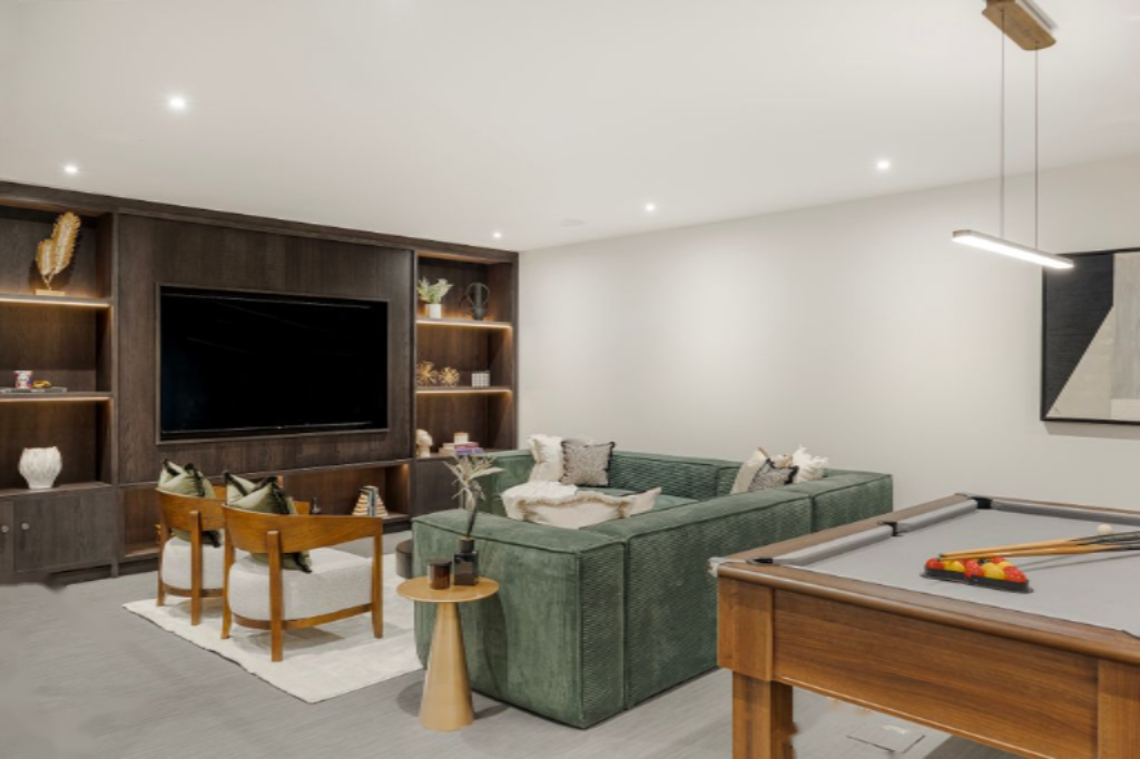 Piso en Londres, Reino Unido, 418 m² - imagen 1