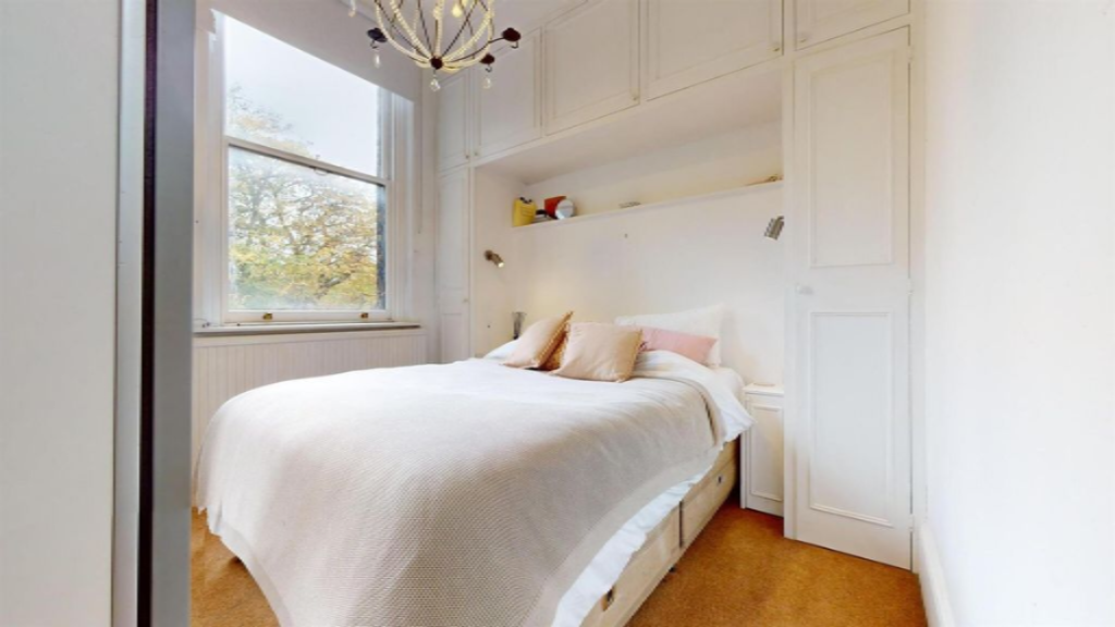 Flat in London, United Kingdom, 42 m² - picture 1