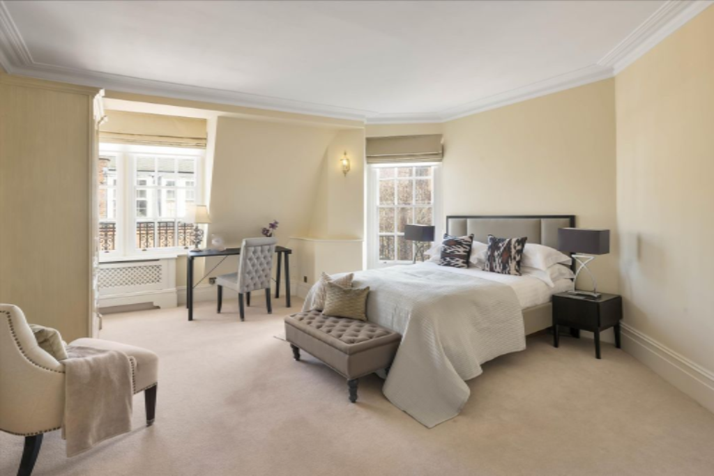 Piso en Londres, Reino Unido, 295 m² - imagen 1