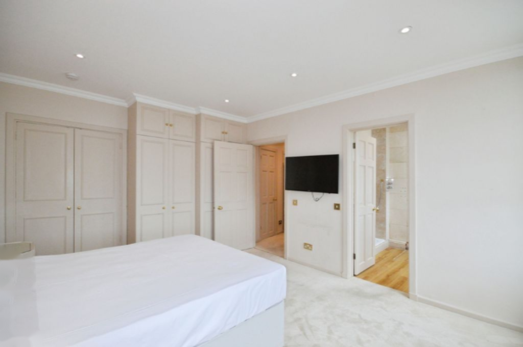 Wohnung in London, Großbritannien, 111 m² - Foto 1