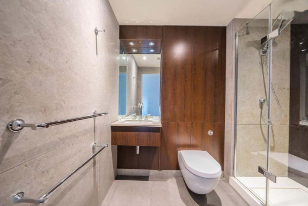 Flat in London, United Kingdom, 27 m² - picture 1