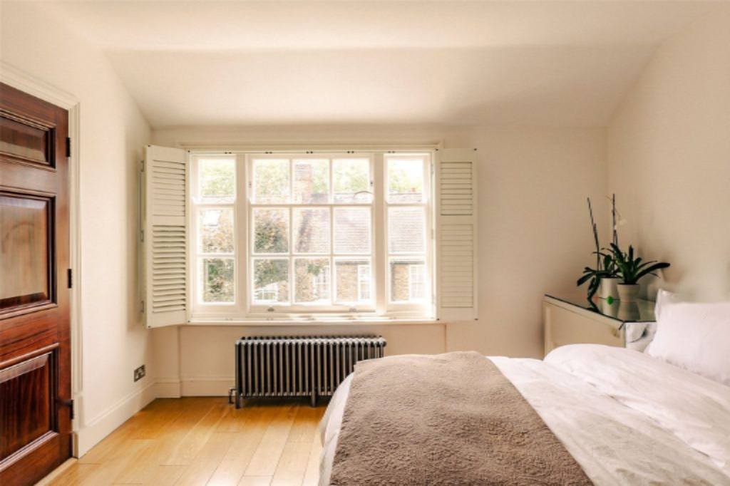 Flat in London, United Kingdom, 506 m² - picture 2