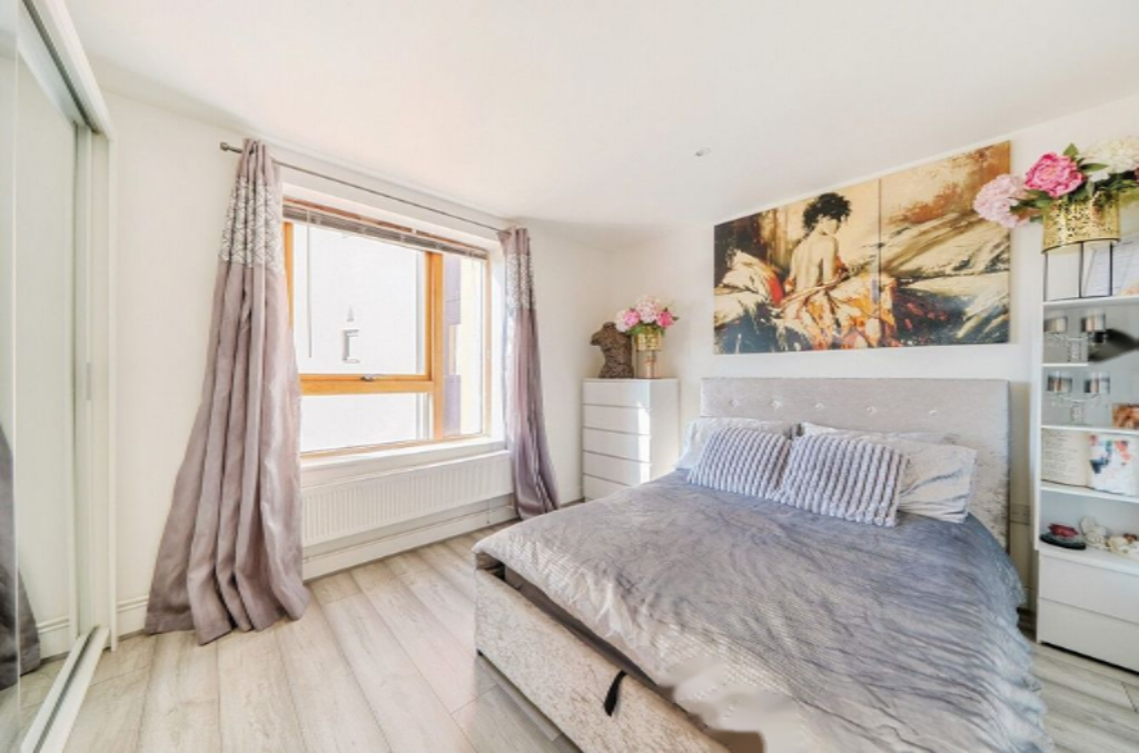 Flat in London, United Kingdom, 53 m² - picture 2