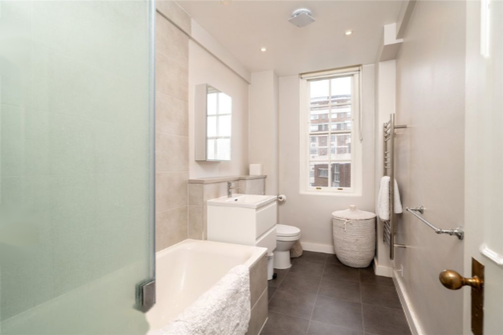 Appartement à Londres, Royaume-Uni, 77 m² - image 2