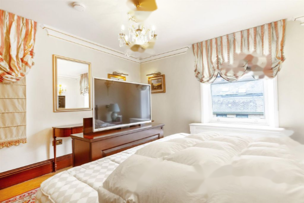 Flat in London, United Kingdom, 97 m² - picture 2