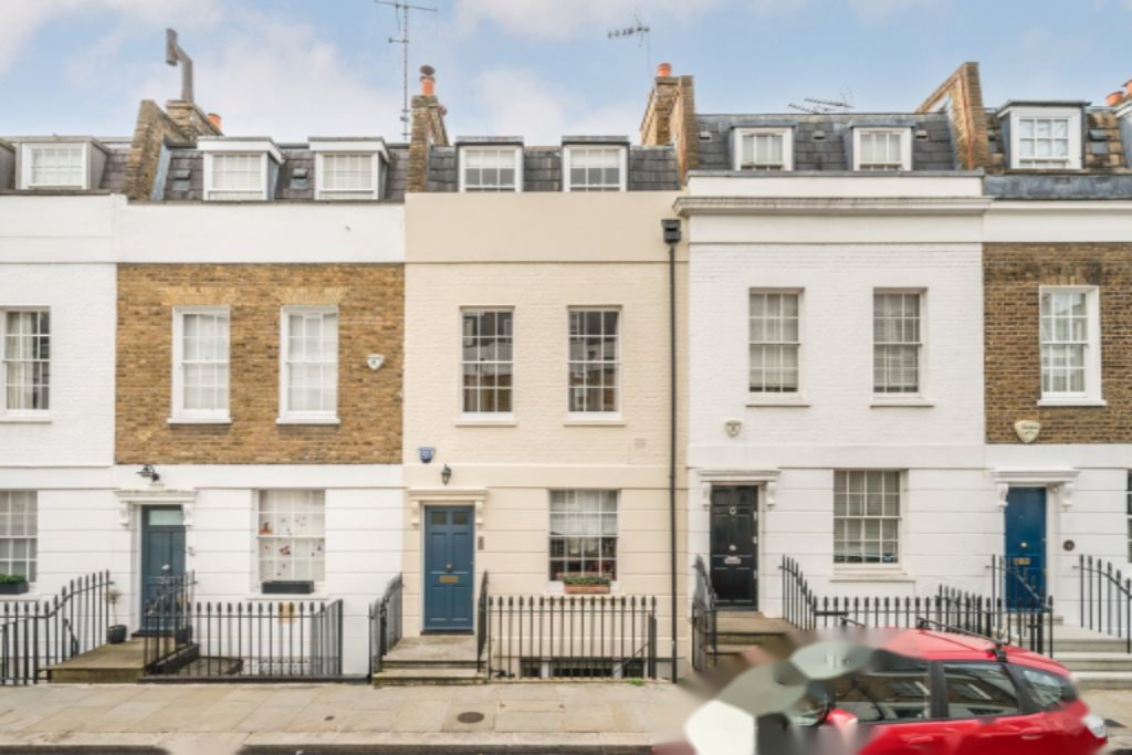 Flat in London, United Kingdom, 148 m² - picture 2