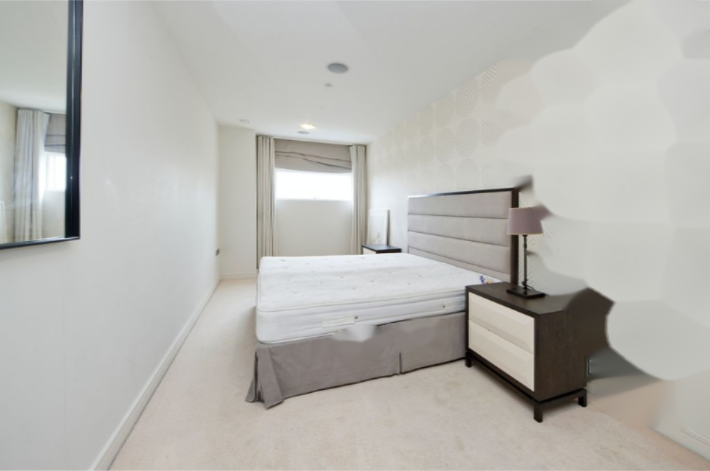 Flat in London, United Kingdom, 161 m² - picture 2