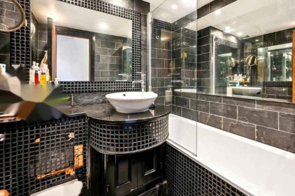 Flat in London, United Kingdom, 57 m² - picture 2