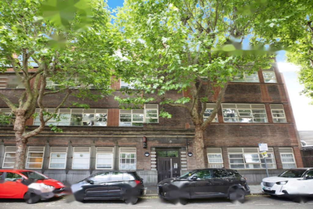 Flat in London, United Kingdom, 32 m² - picture 2