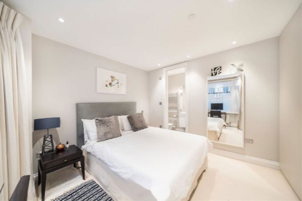 Flat in London, United Kingdom, 17 m² - picture 2