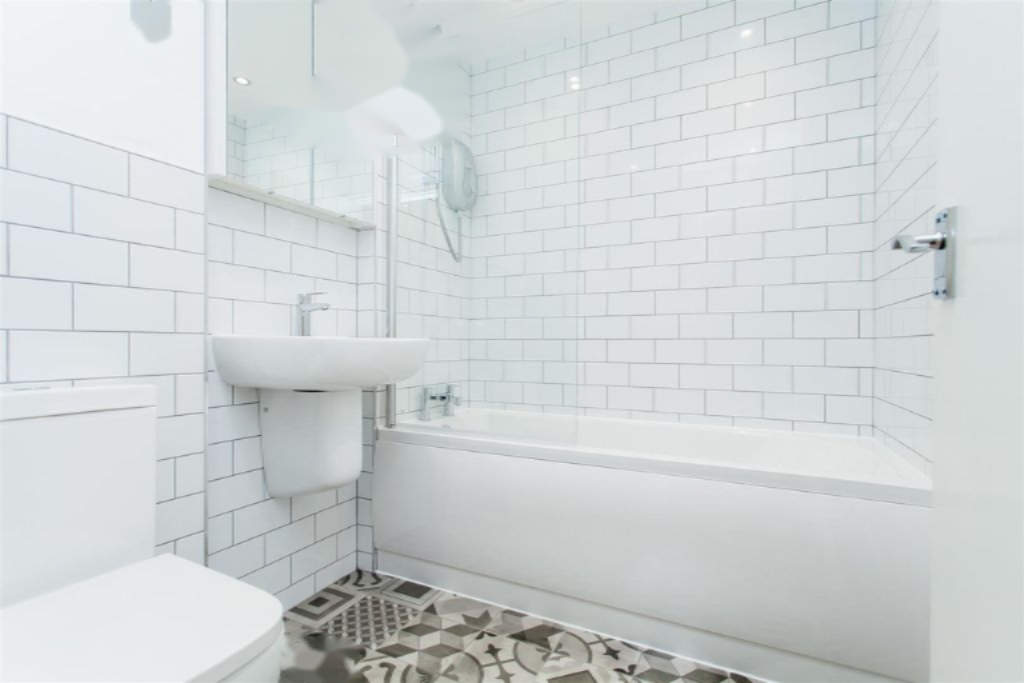 Flat in London, United Kingdom, 38 m² - picture 2