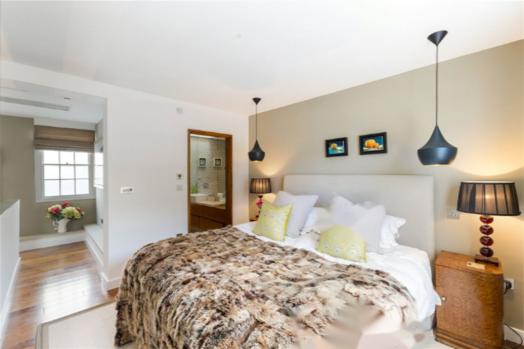 Flat in London, United Kingdom, 124 m² - picture 2