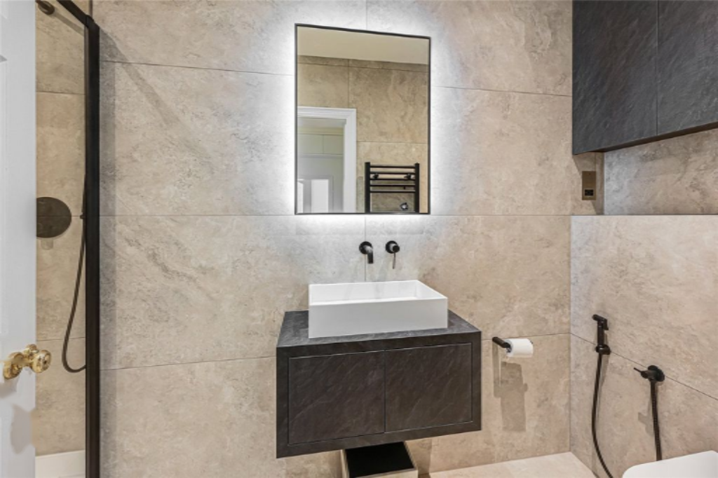 Wohnung in London, Großbritannien, 117 m² - Foto 2