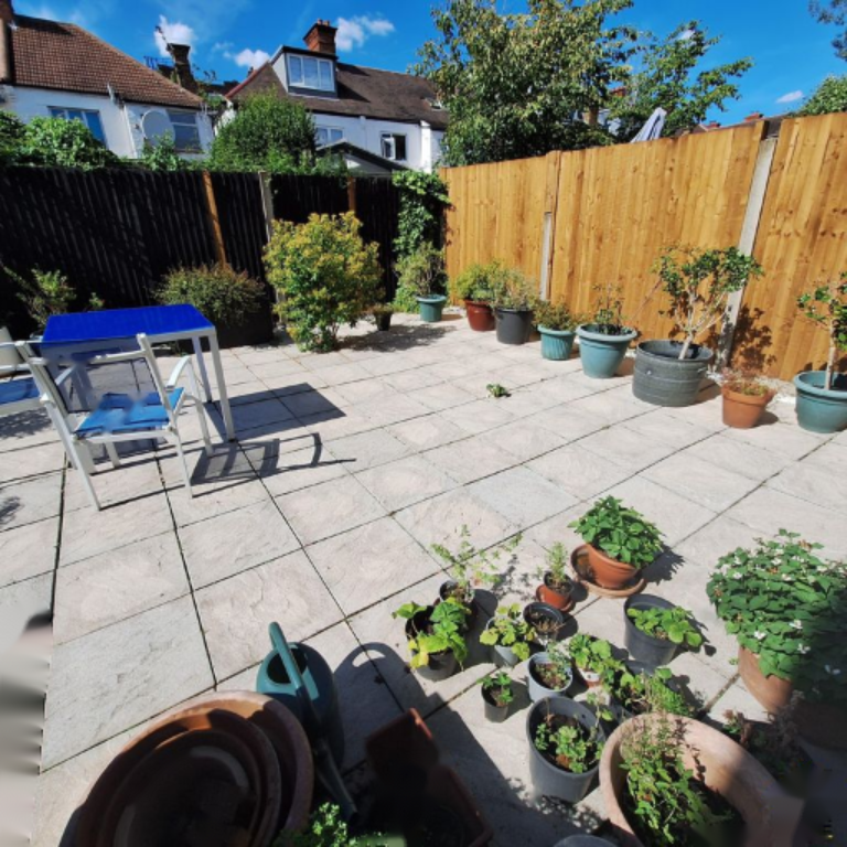 Flat in London, United Kingdom, 42 m² - picture 2