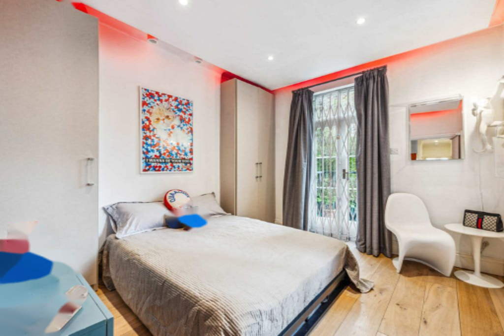 Flat in London, United Kingdom, 44 m² - picture 2