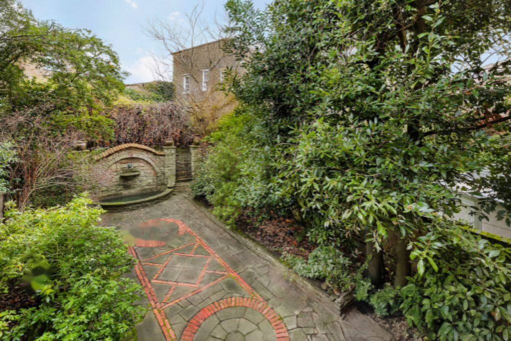 Piso en Londres, Reino Unido, 383 m² - imagen 2