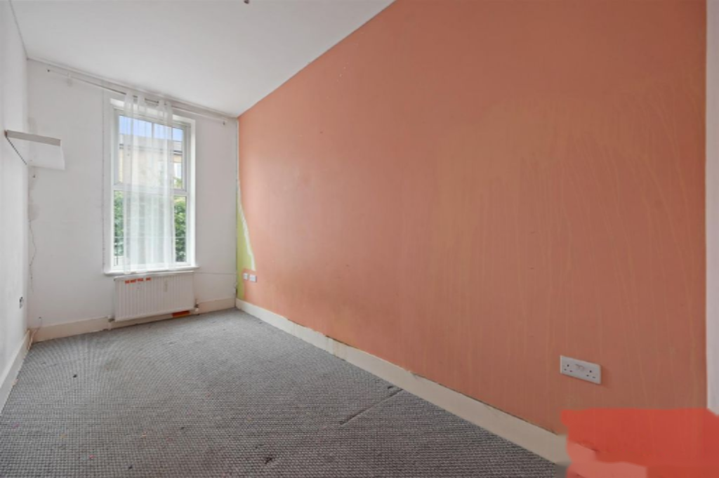 Flat in London, United Kingdom, 66 m² - picture 2