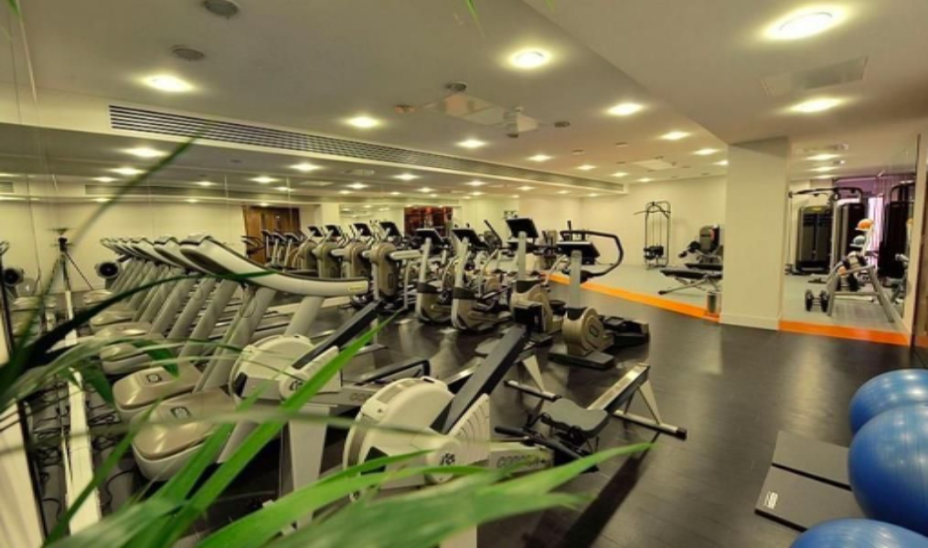 Flat in London, United Kingdom, 85 m² - picture 2