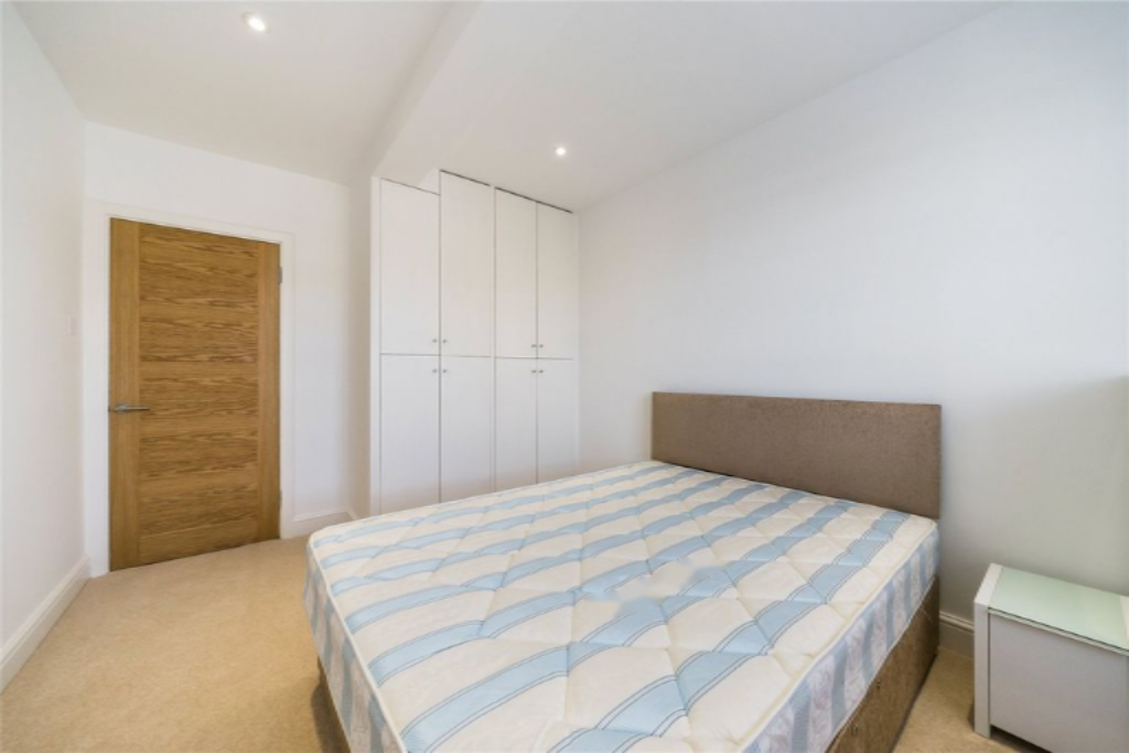 Piso en Londres, Reino Unido, 74 m² - imagen 2