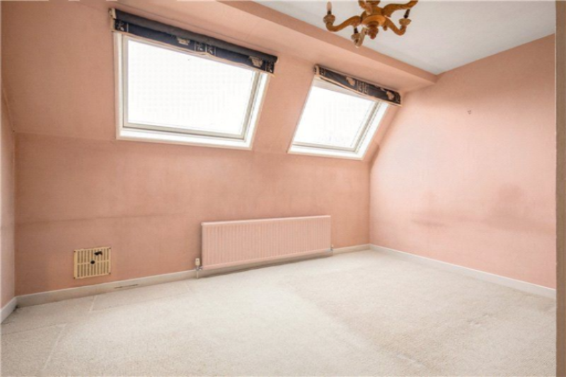 Flat in London, United Kingdom, 84 m² - picture 2