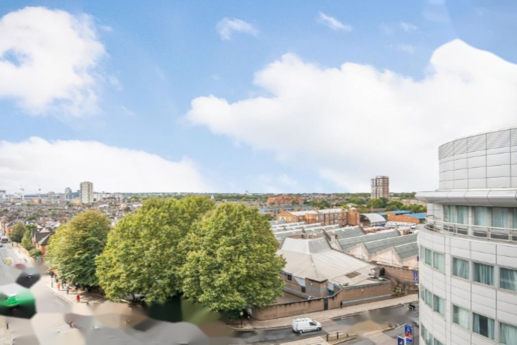 Flat in London, United Kingdom, 27 m² - picture 3