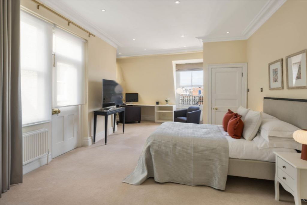 Piso en Londres, Reino Unido, 295 m² - imagen 3