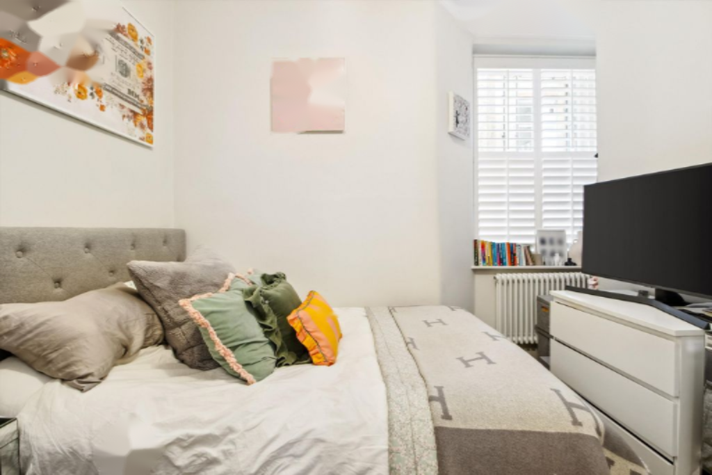 Flat in London, United Kingdom, 105 m² - picture 3