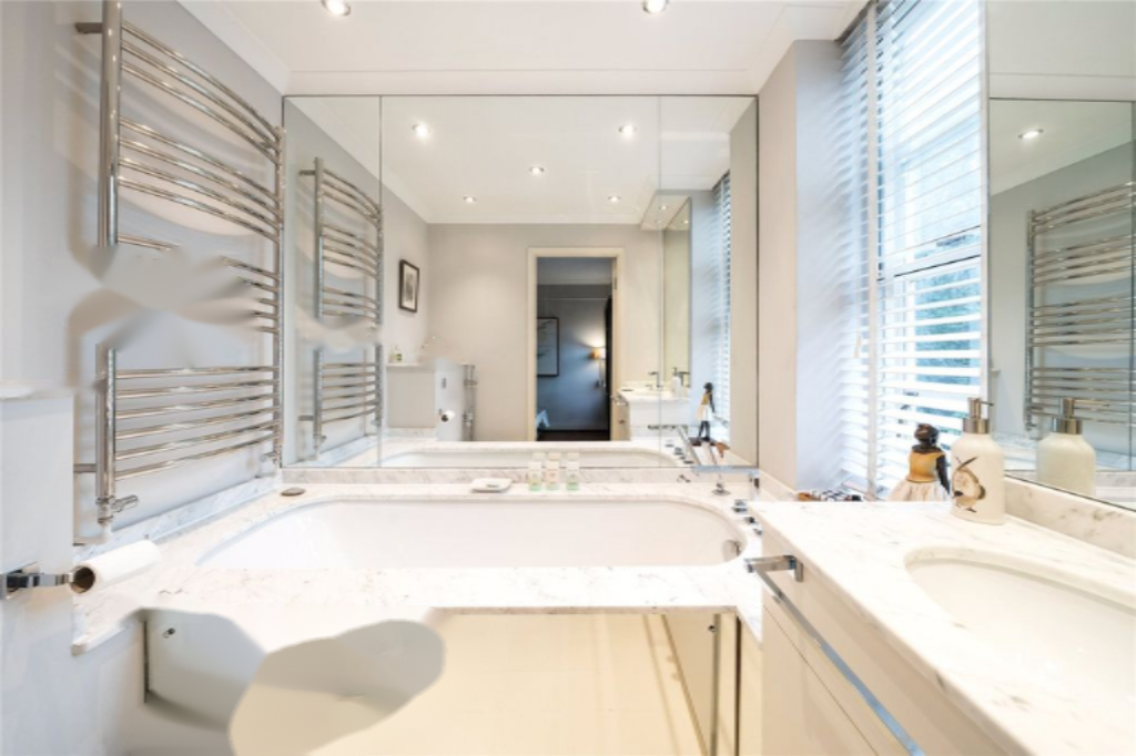 Piso en Londres, Reino Unido, 163 m² - imagen 3