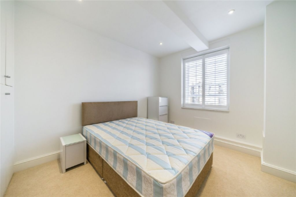 Piso en Londres, Reino Unido, 74 m² - imagen 3