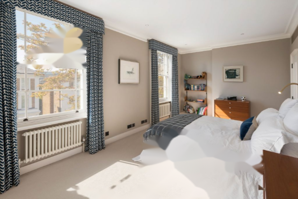 Flat in London, United Kingdom, 772 m² - picture 3