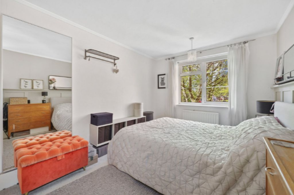 Flat in London, United Kingdom, 44 m² - picture 3