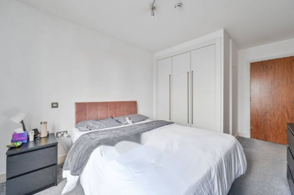 Flat in London, United Kingdom, 46 m² - picture 3