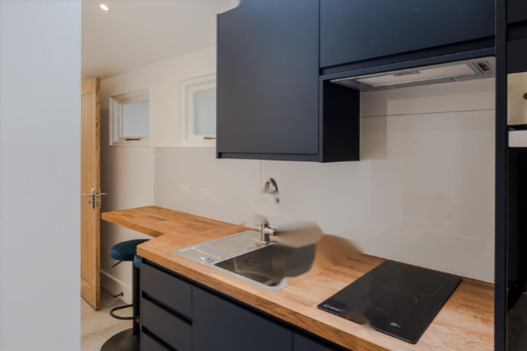 Flat in London, United Kingdom, 28 m² - picture 3