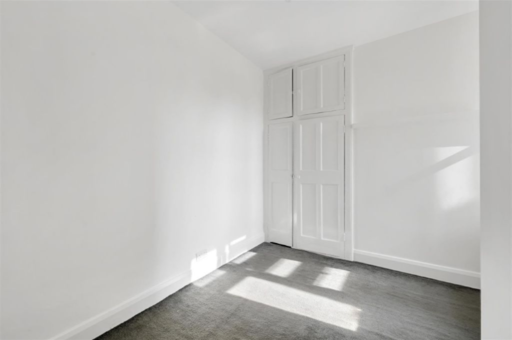 Flat in London, United Kingdom, 81 m² - picture 3