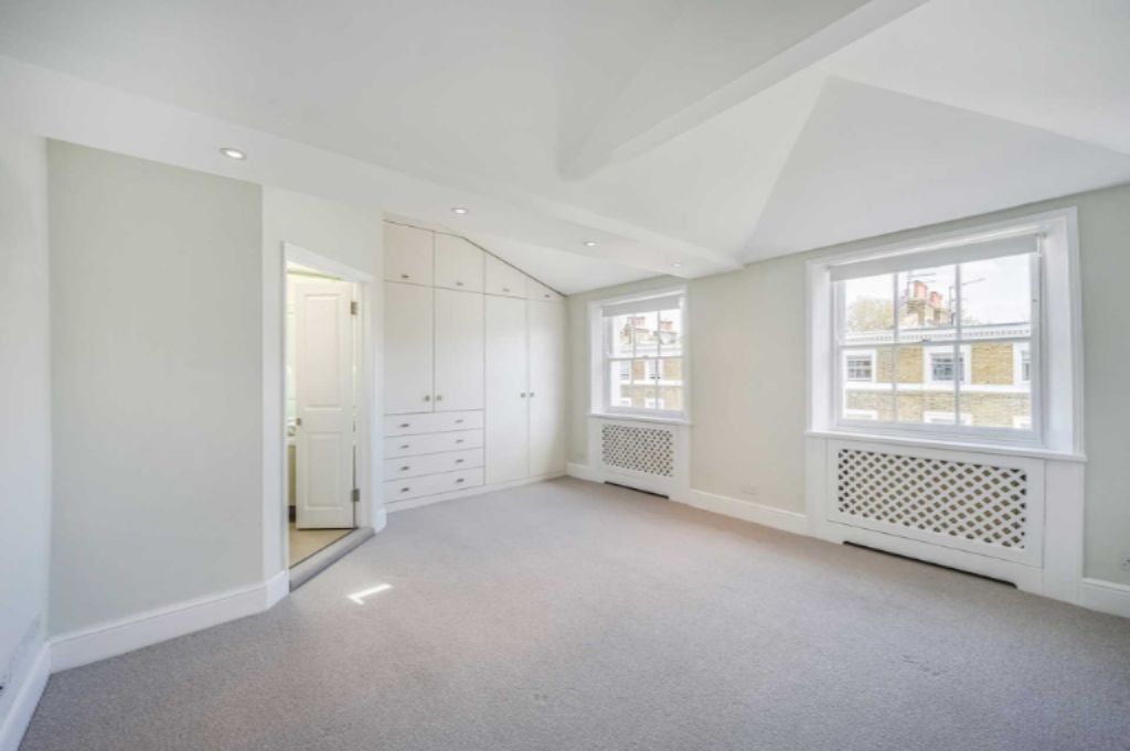 Flat in London, United Kingdom, 274 m² - picture 3