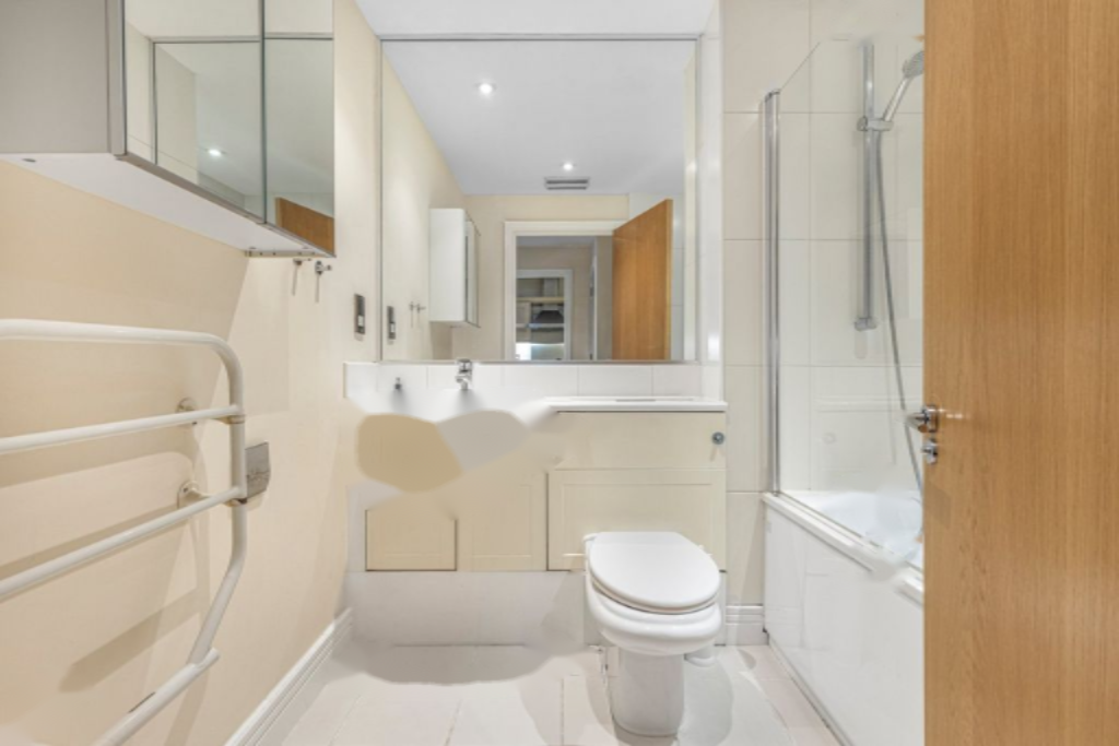 Flat in London, United Kingdom, 50 m² - picture 3