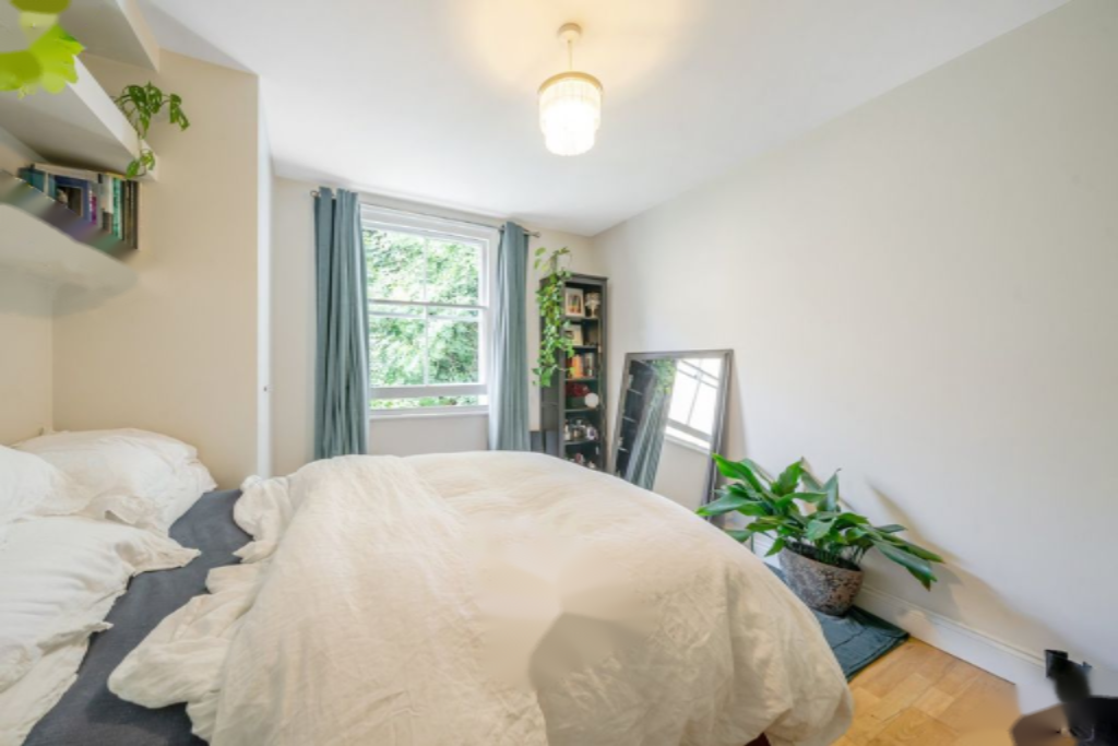 Flat in London, United Kingdom, 42 m² - picture 4