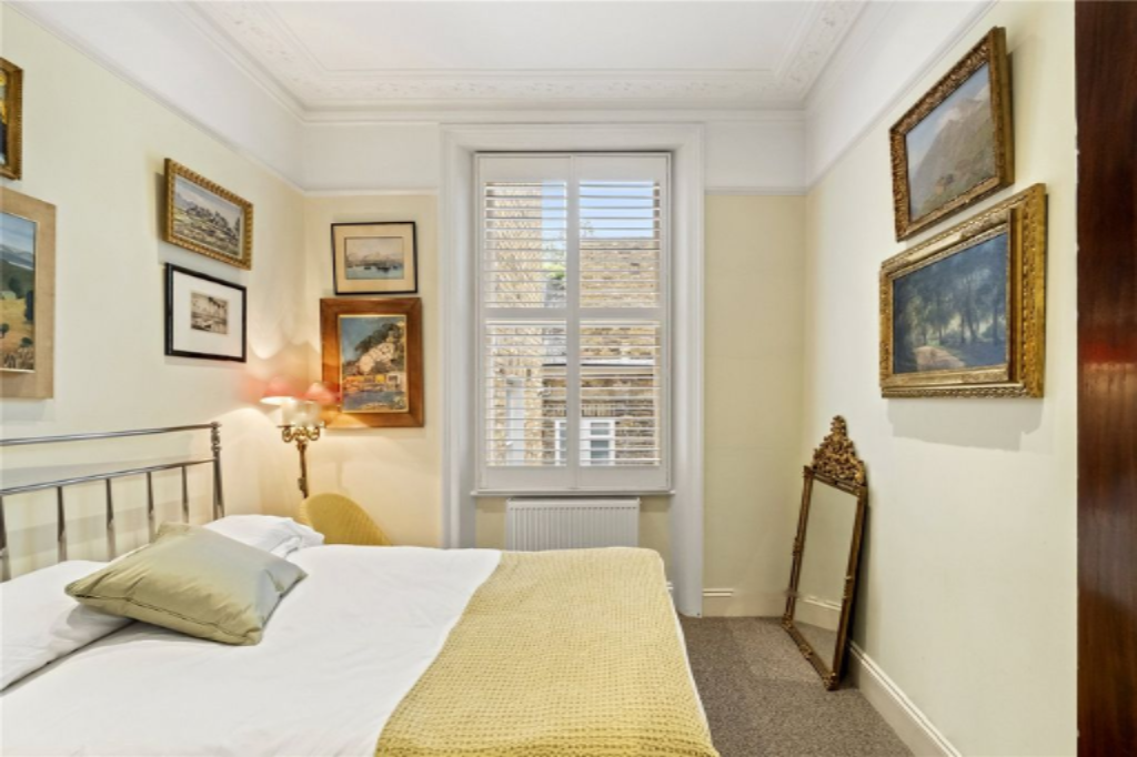 Flat in London, United Kingdom, 241 m² - picture 4