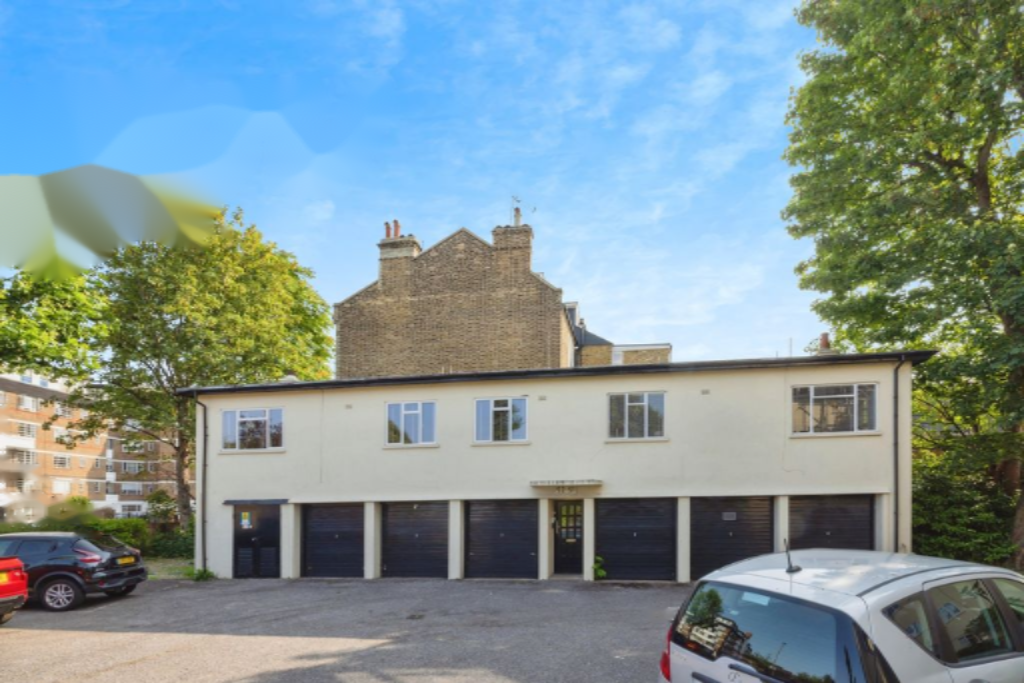 Flat in London, United Kingdom, 39 m² - picture 4