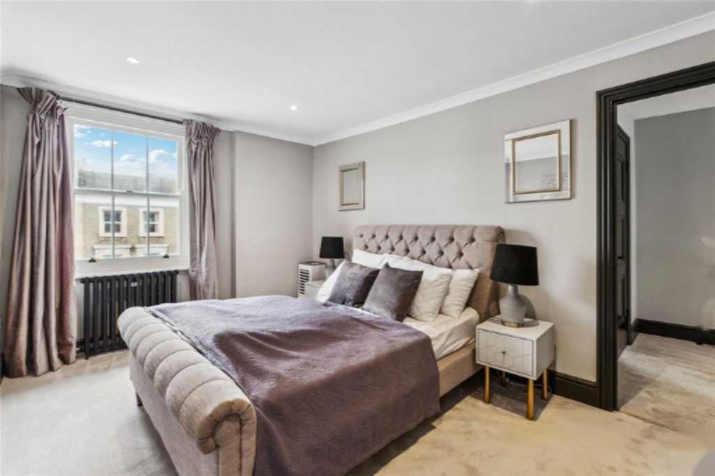 Flat in London, United Kingdom, 203 m² - picture 4